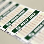 Mega Sena acumula e pode pagar R$ 100 milhões neste domingo