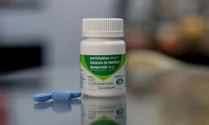 Fiocruz e farmacêutica assinam acordo sobre novo antirretroviral