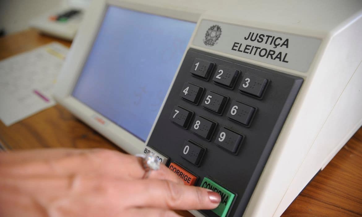 RJ: quase 13 milhões de eleitores estão aptos a votar no 1º turno